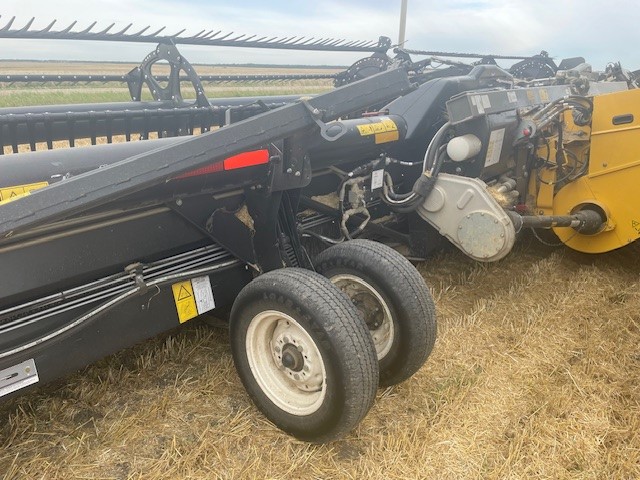 2020 MacDon FD135 Header Combine