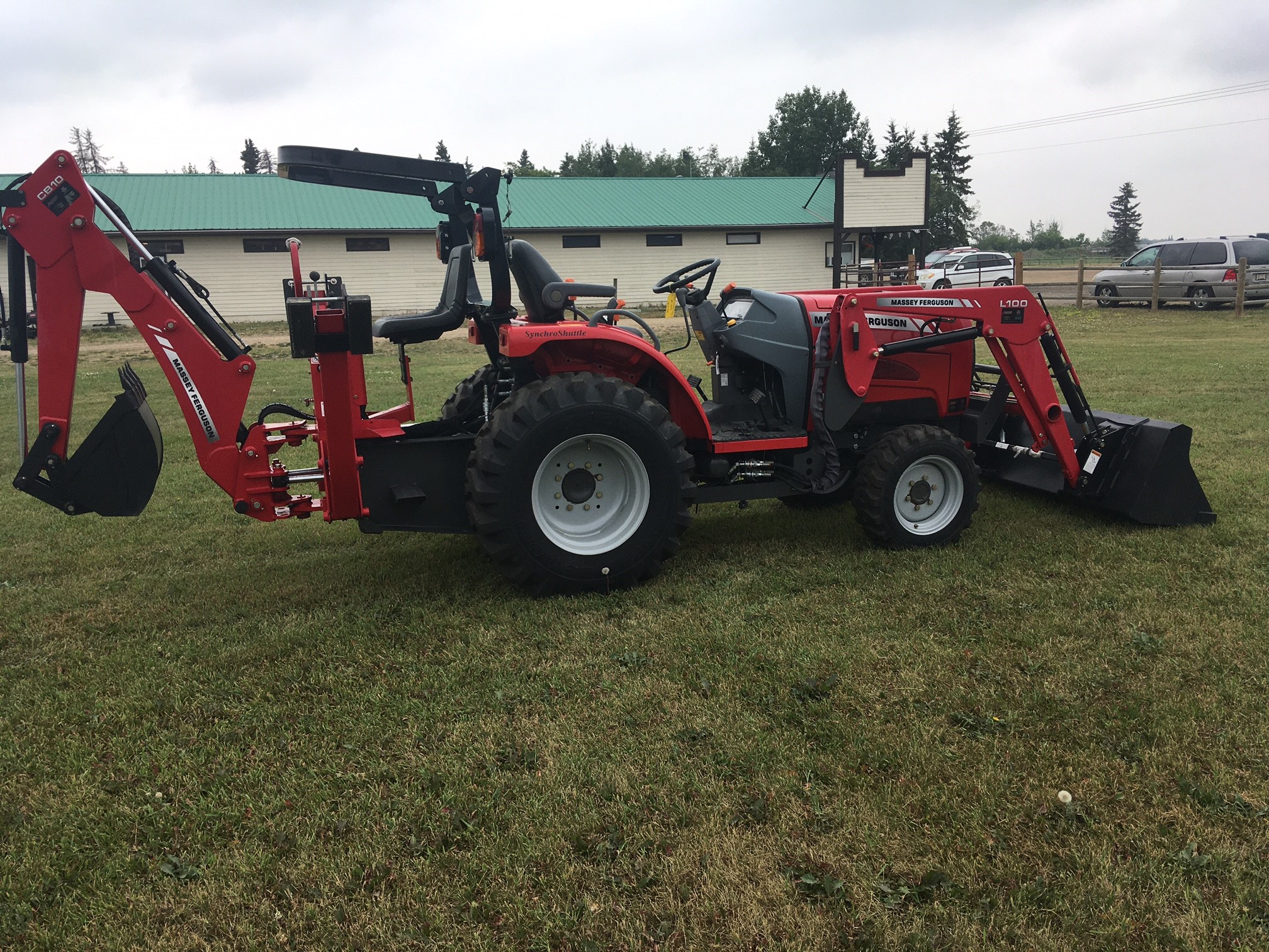 2011 Massey Ferguson 1529L Tractor Compact