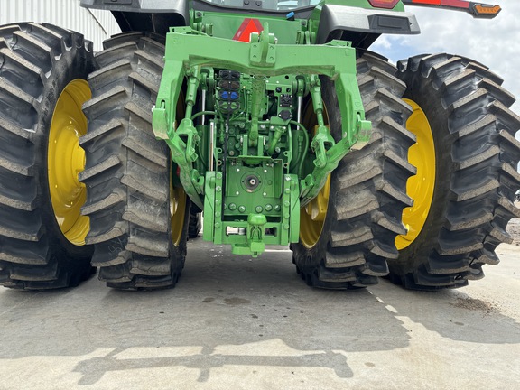 2023 John Deere 7R 270 Tractor