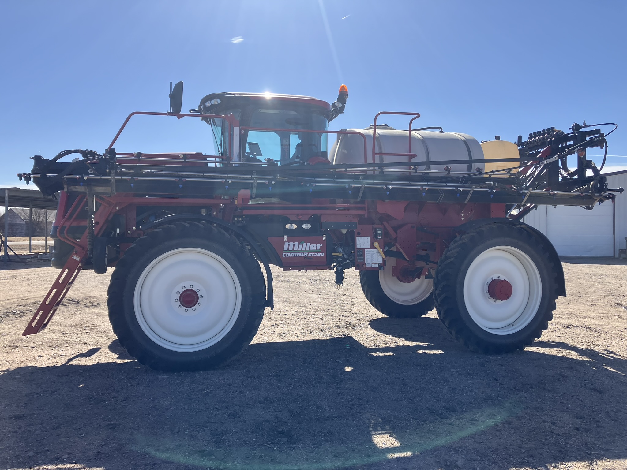 2018 Miller CONDOR GC260 Sprayer/High Clearance