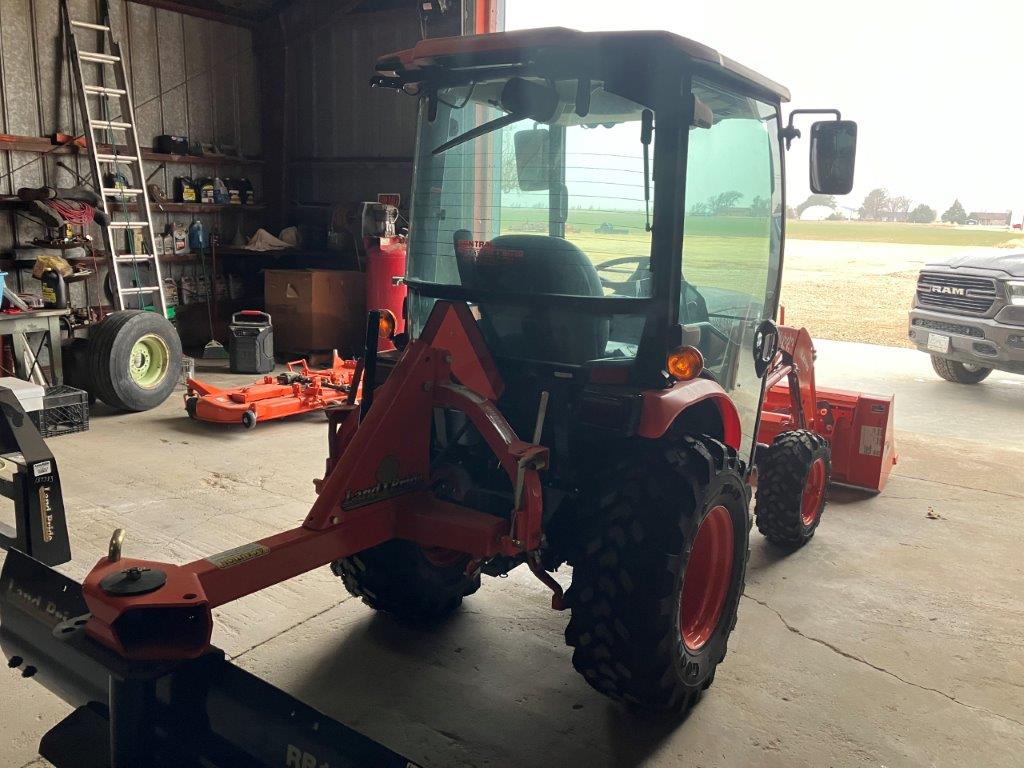 2022 Kubota LX2610 Tractor