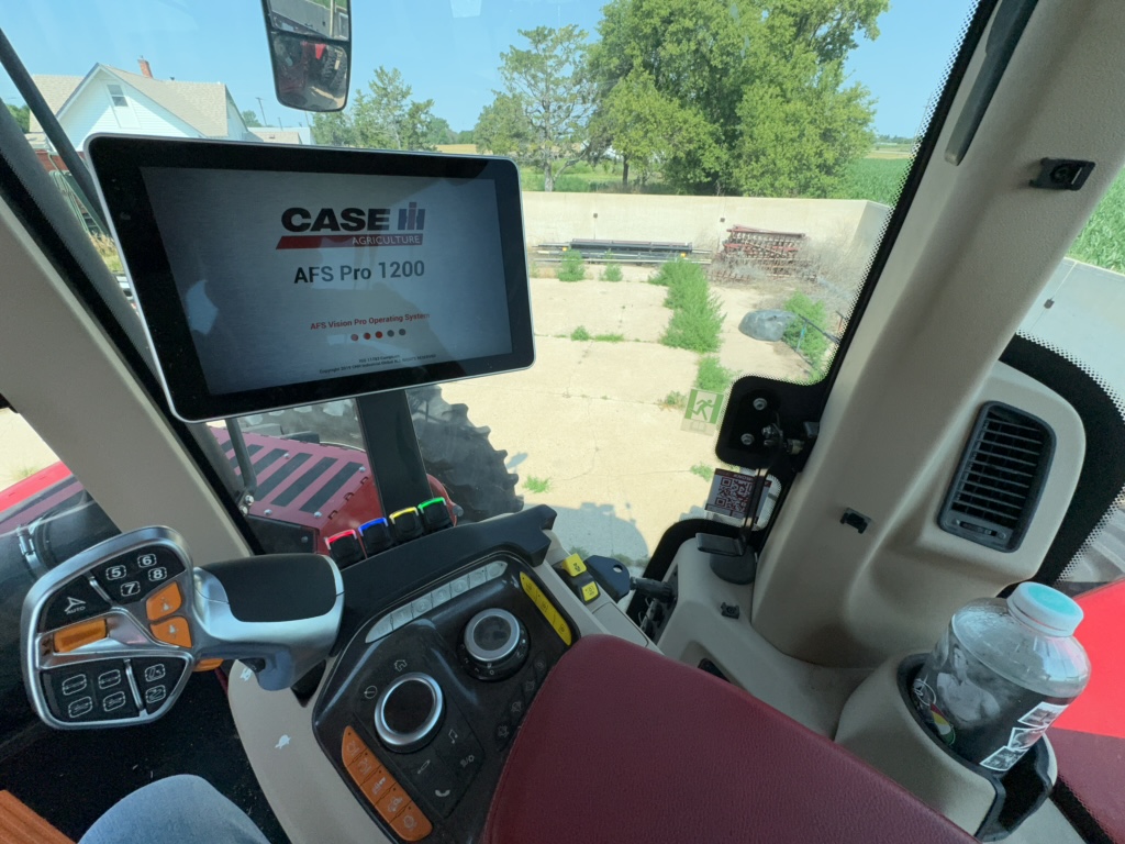 2023 Case IH STG370 Tractor