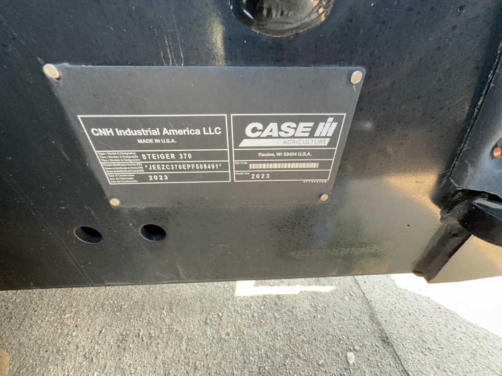 2023 Case IH STG370 Tractor