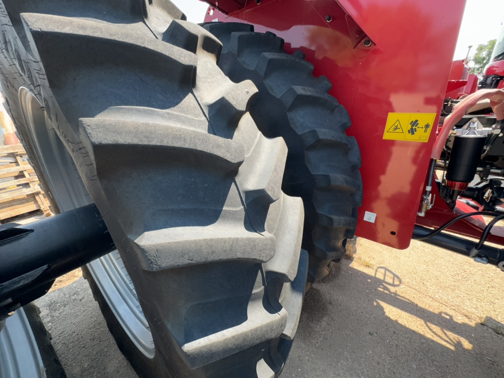 2023 Case IH STG370 Tractor