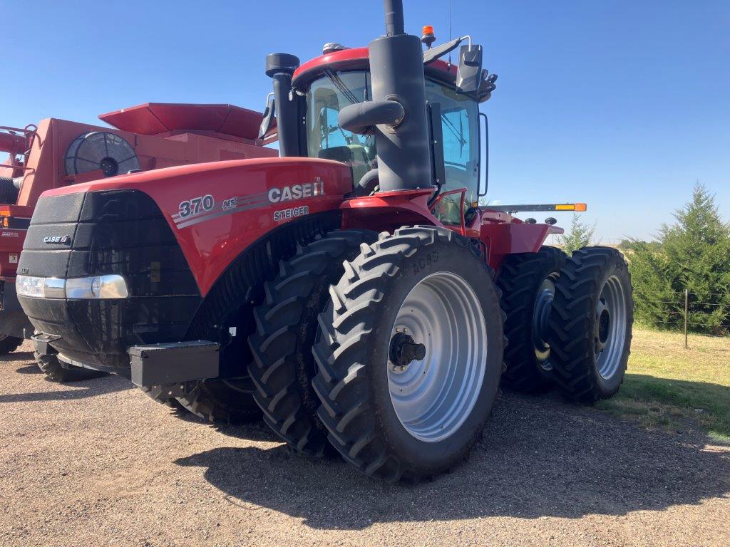 2023 Case IH STG370 Tractor