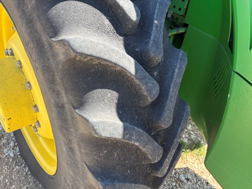 2018 John Deere 8320R Tractor