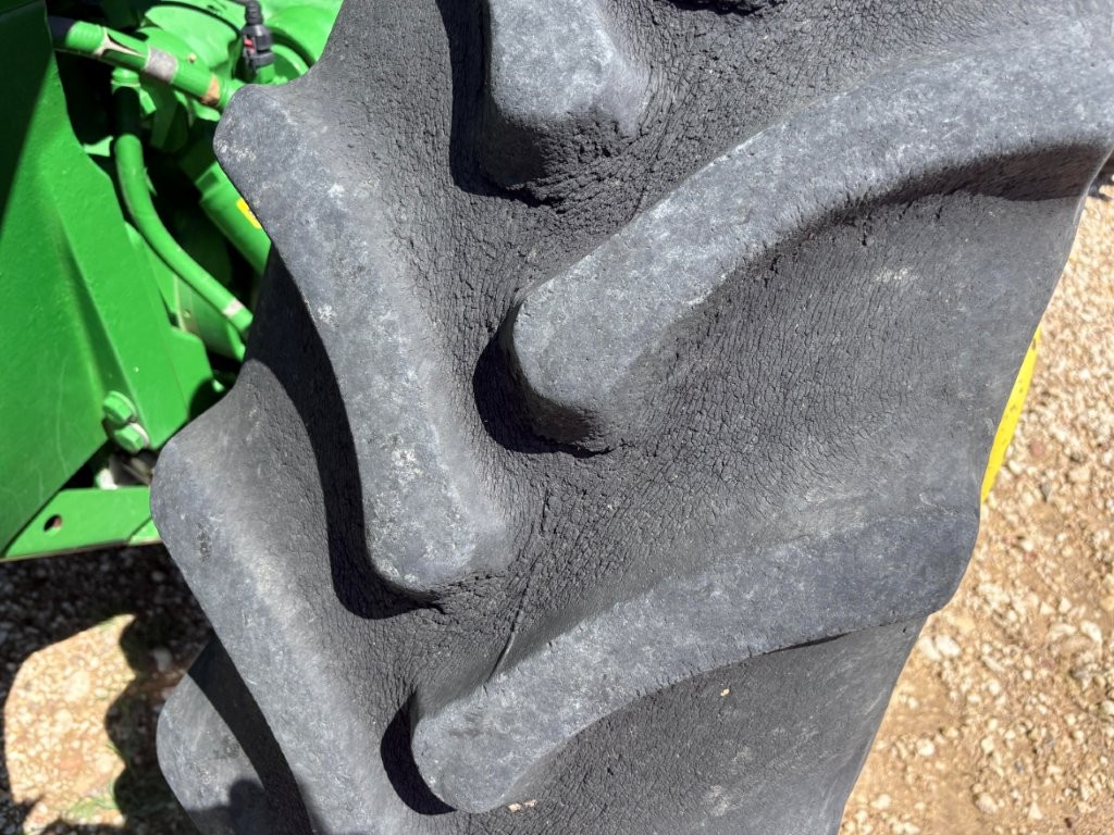 2018 John Deere 8320R Tractor