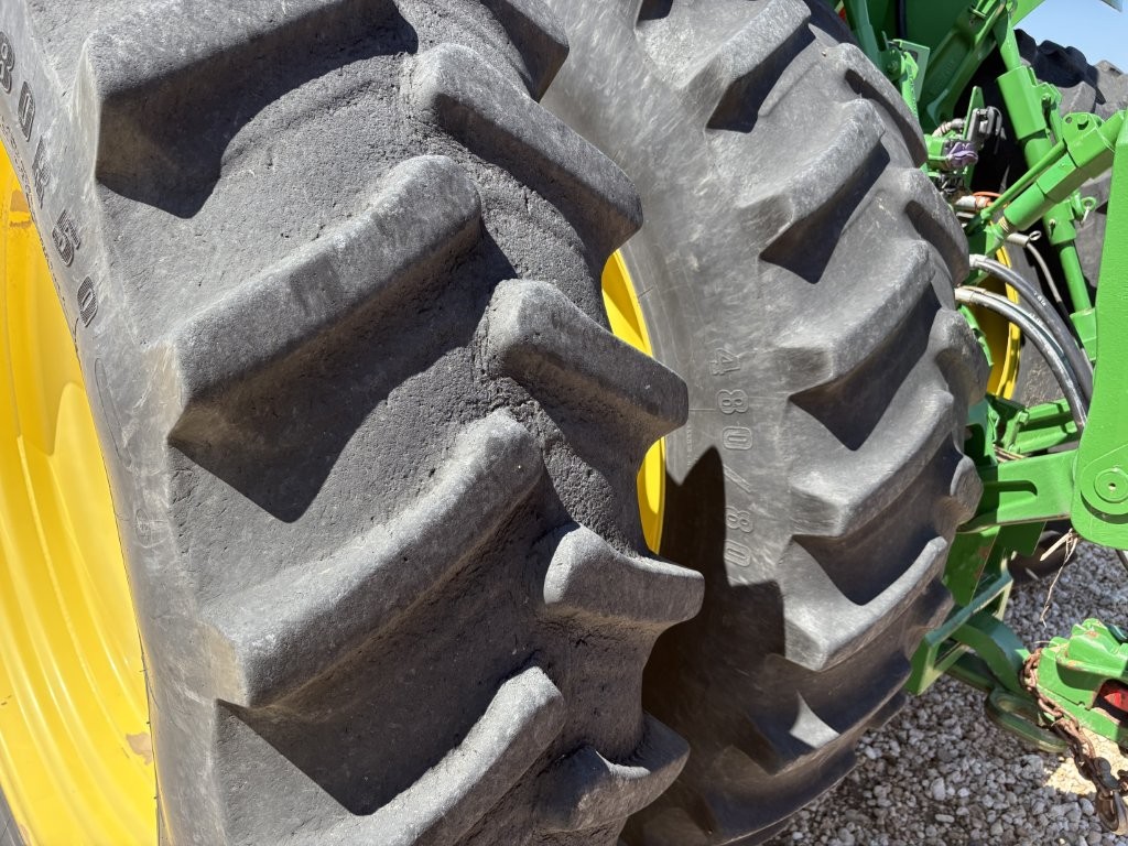 2018 John Deere 8320R Tractor