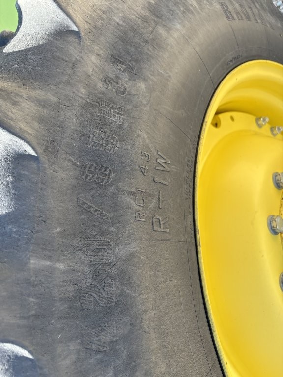 2018 John Deere 8320R Tractor