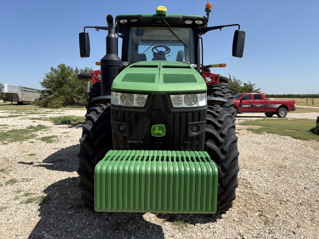 2018 John Deere 8320R Tractor