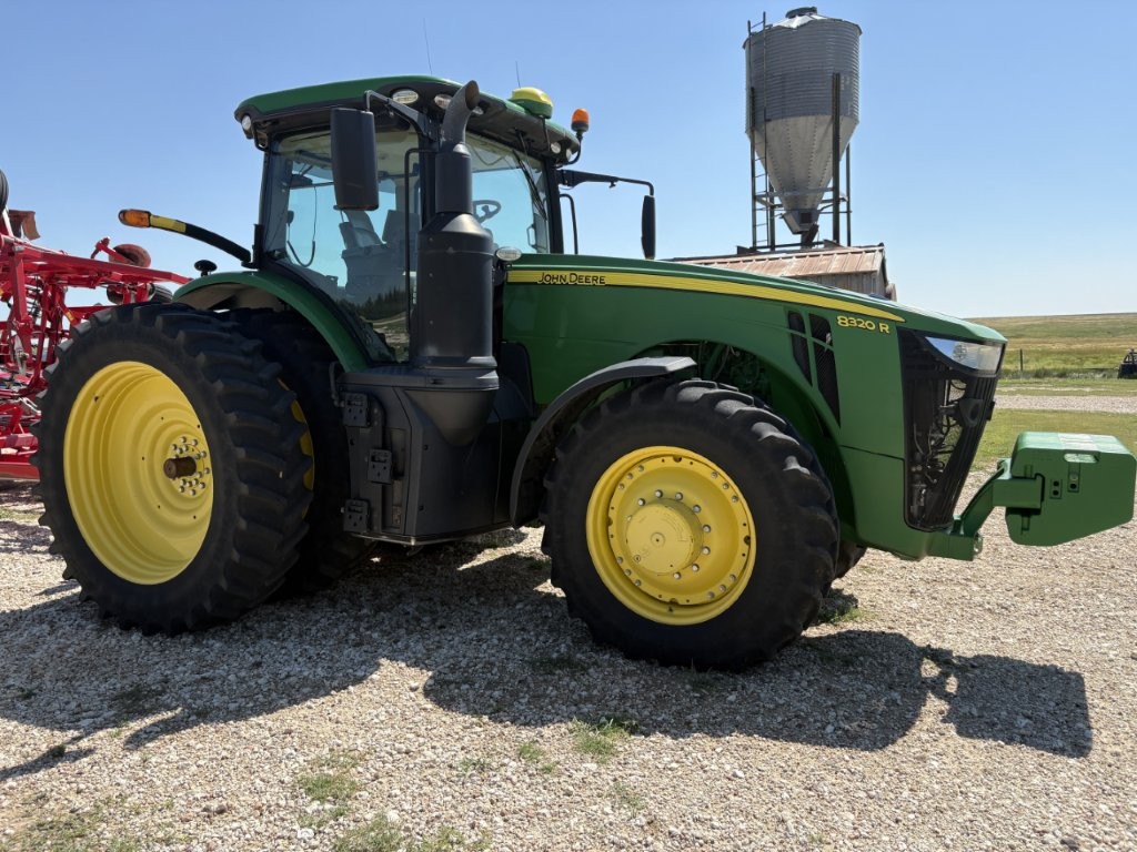 2018 John Deere 8320R Tractor