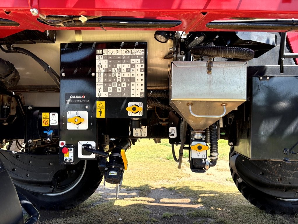 2024 Case IH PATRIOT 4350 Sprayer/High Clearance