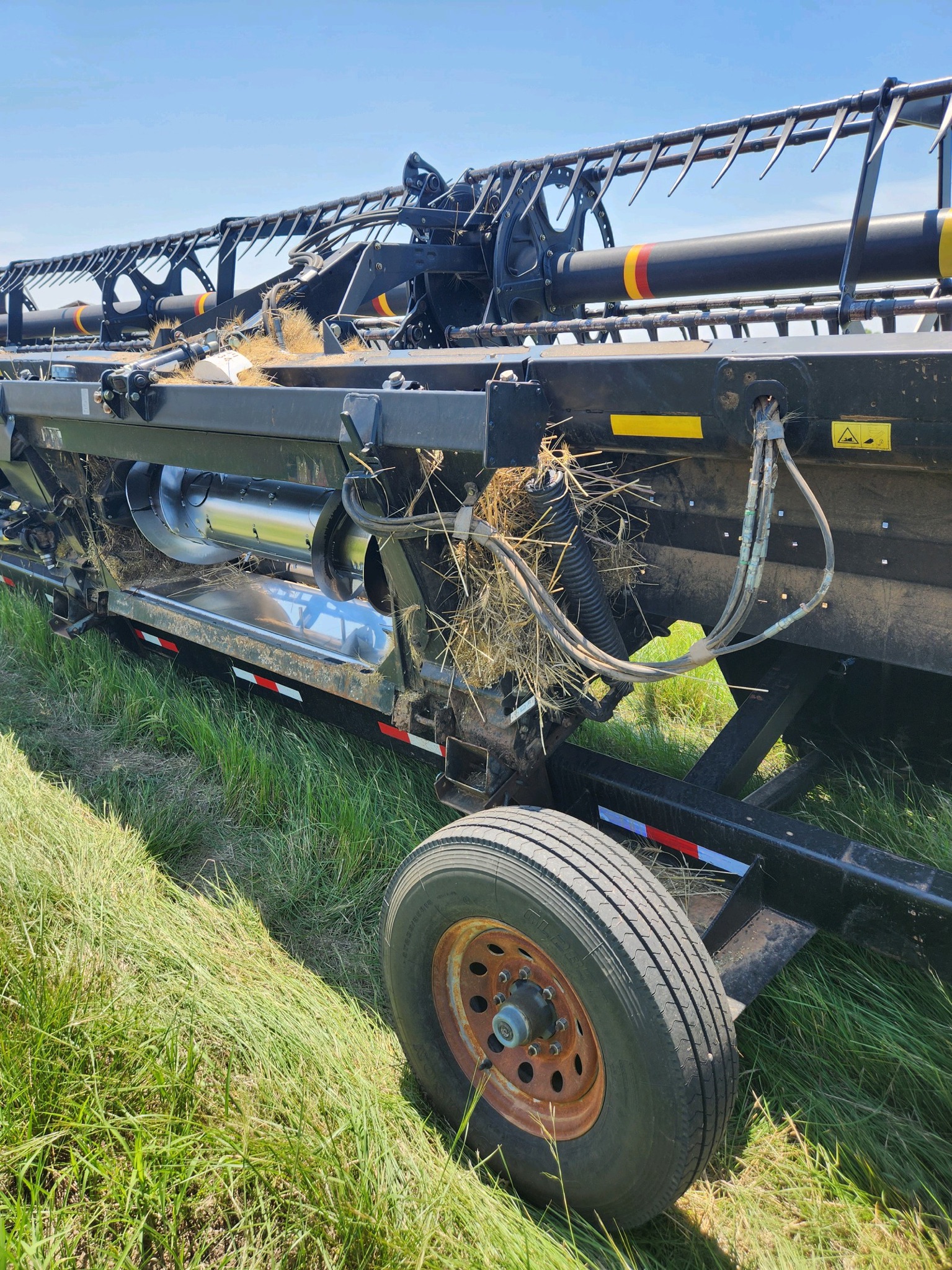 2014 MacDon D65 40FT Header Draper