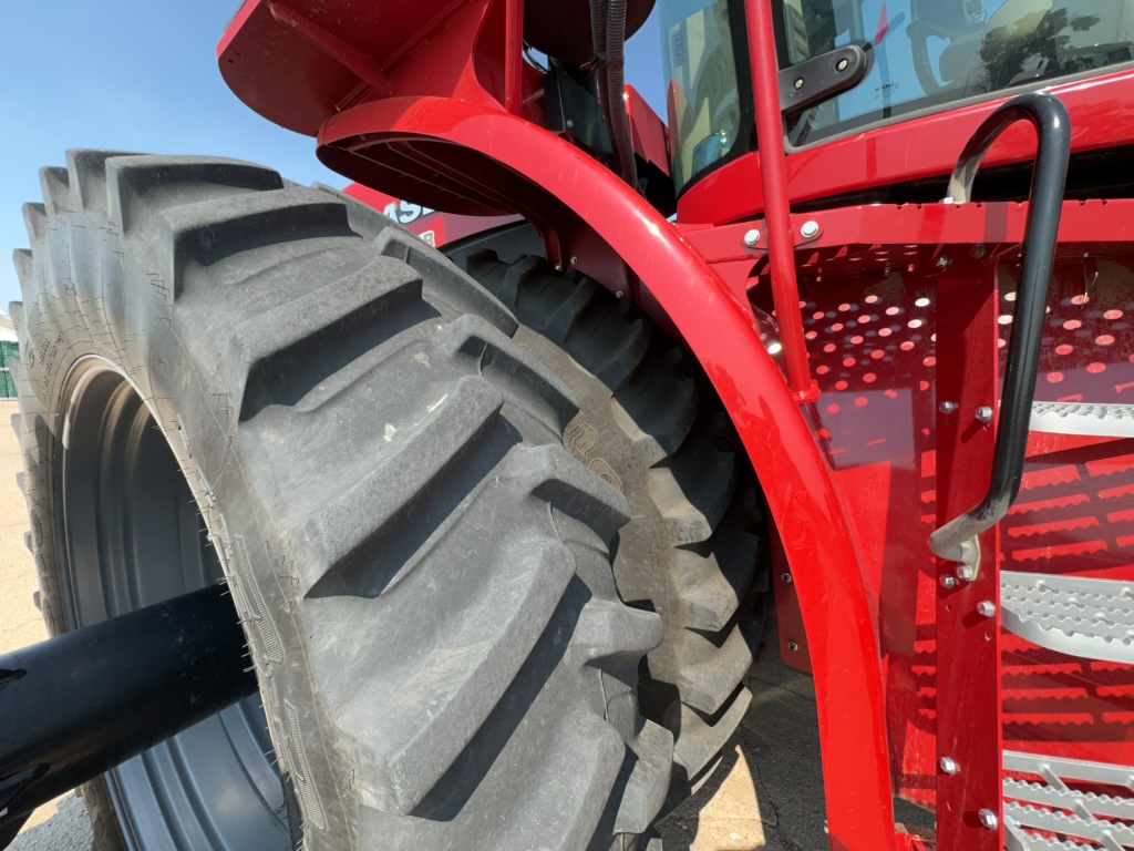 2023 Case IH STG370 Tractor