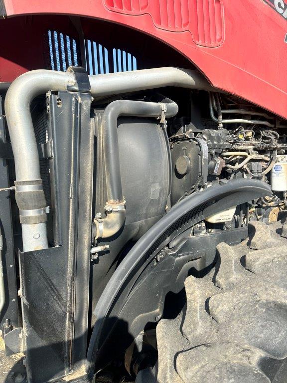 2010 Case IH MAGNUM215 Tractor