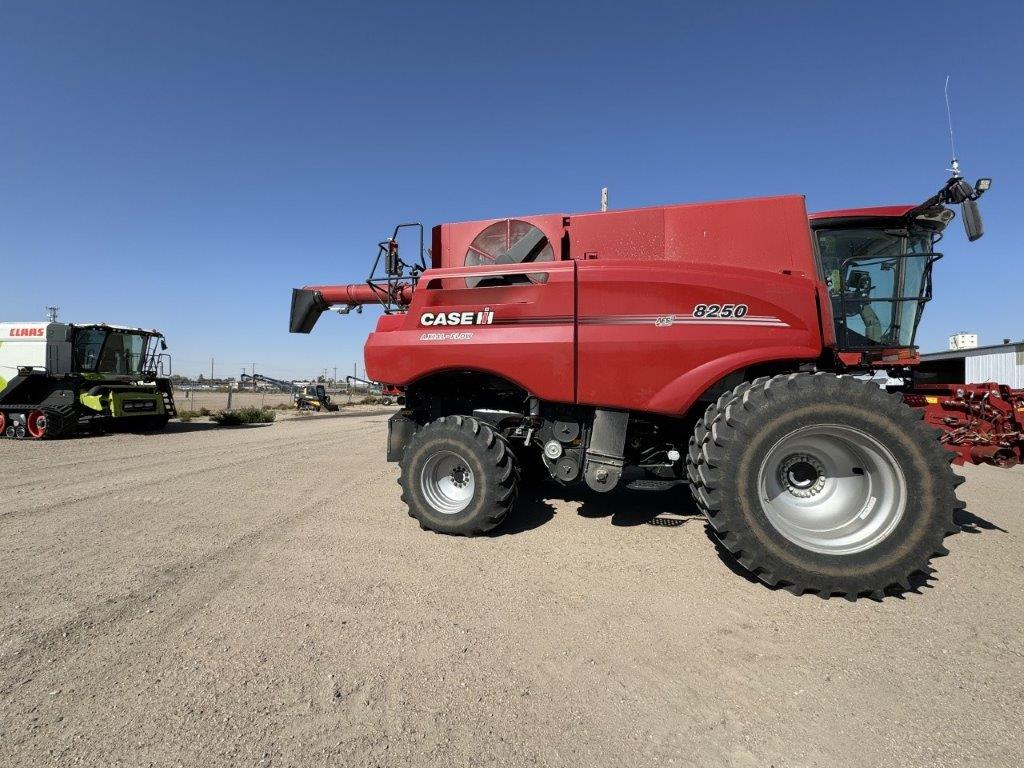 2020 Case IH AF8250 Combine