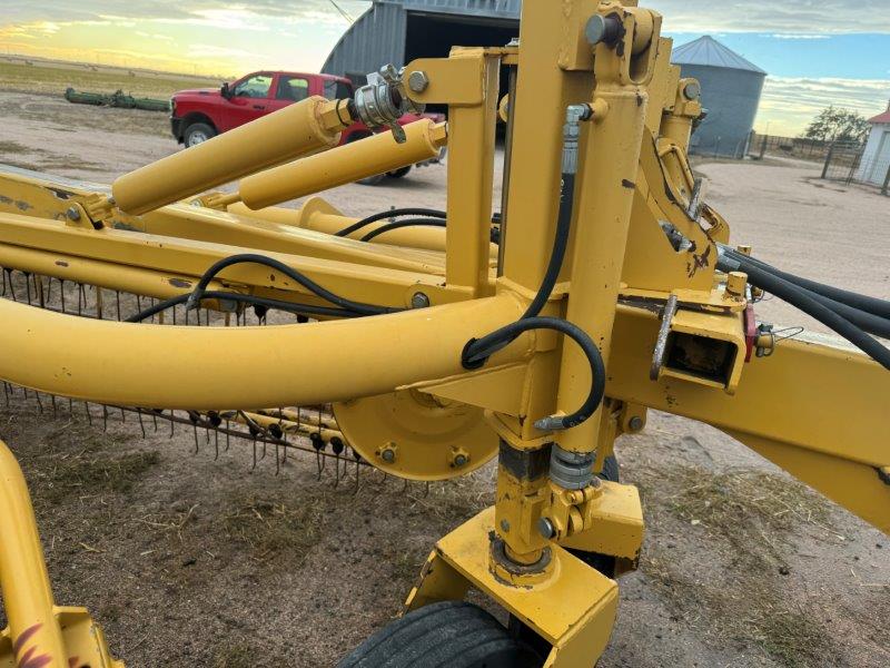 2006 Vermeer R2800 Rake/Hay