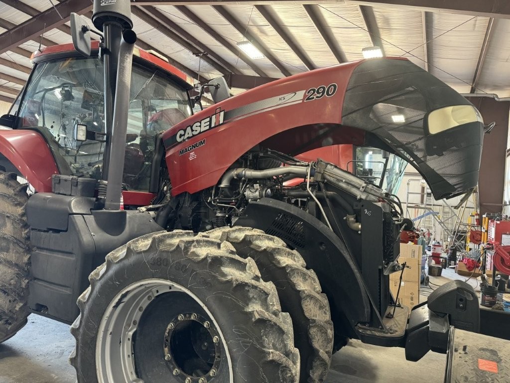 2012 Case IH Magnum 290 Tractor