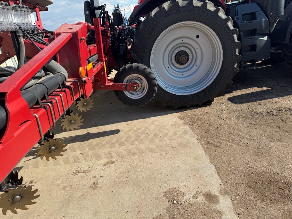 2014 Case IH 1235 Planter