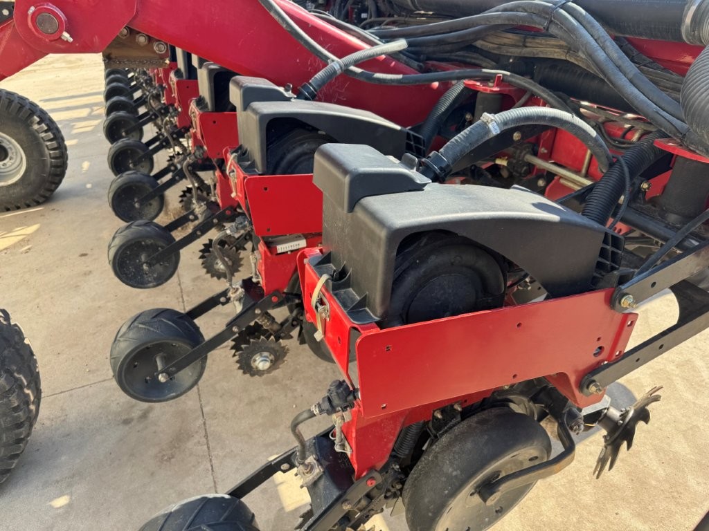 2014 Case IH 1235 Planter