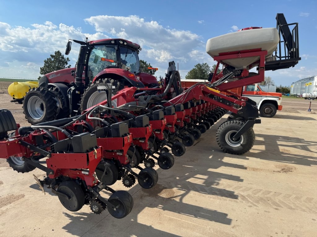 2014 Case IH 1235 Planter