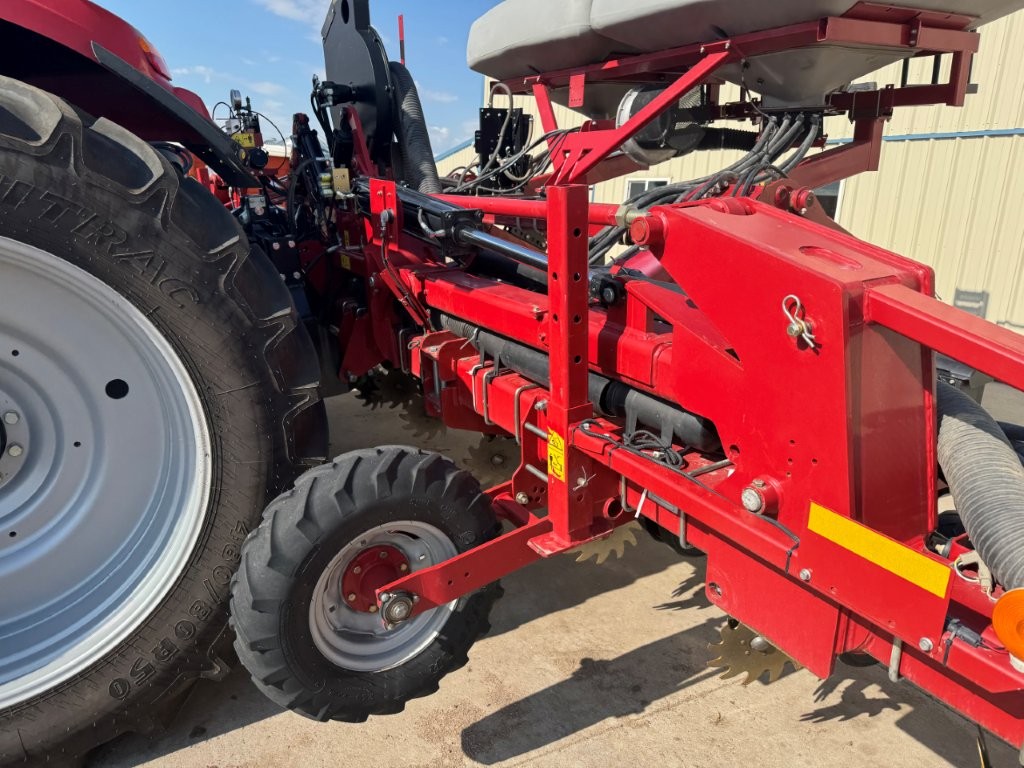 2014 Case IH 1235 Planter
