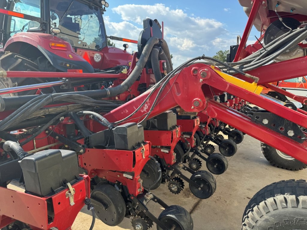 2014 Case IH 1235 Planter