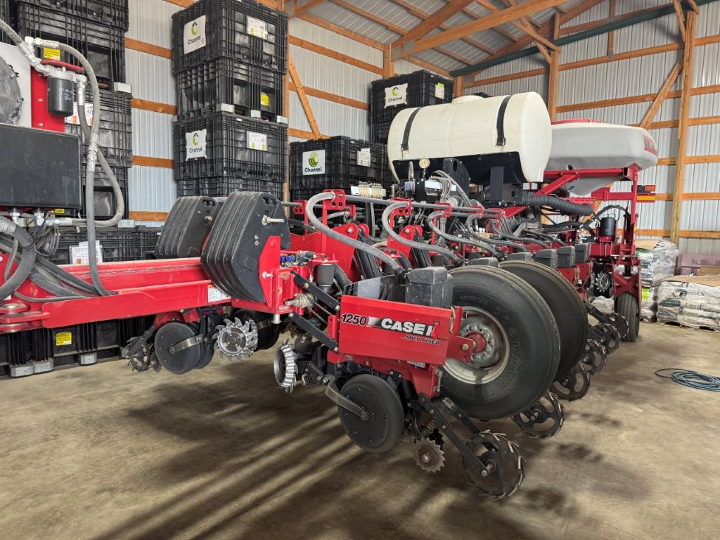 2013 Case IH 1250 Planter