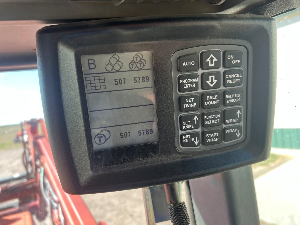 2021 New Holland 560 ROLLBELT Baler/Round