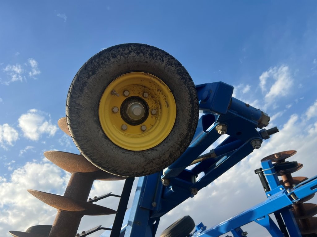 2016 Landoll 6230 Disk