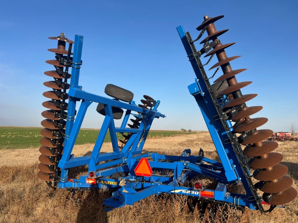 2016 Landoll 6230 Disk