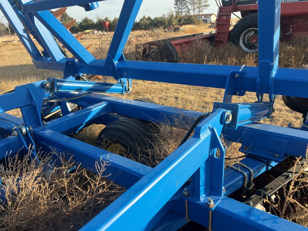 2016 Landoll 6230 Disk