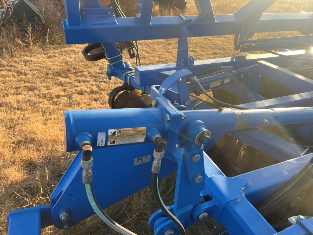 2016 Landoll 6230 Disk