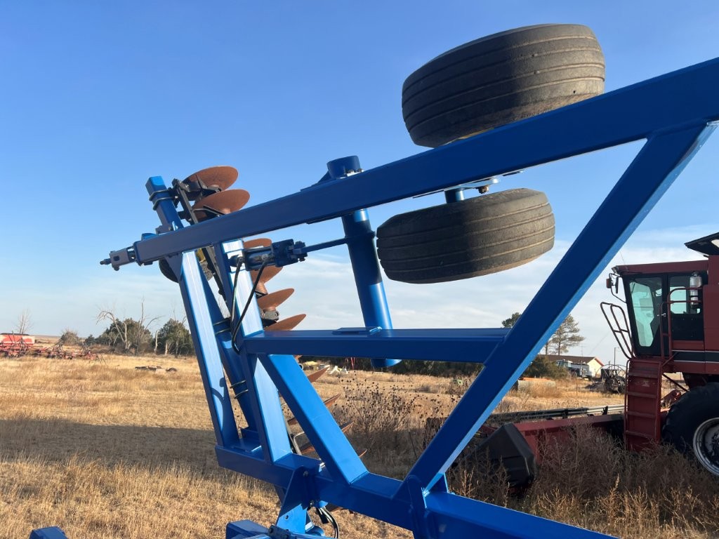 2016 Landoll 6230 Disk