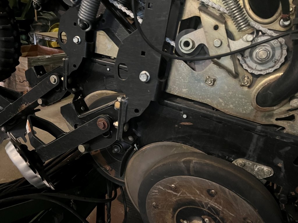 2014 Great Plains YP825R Planter/Row