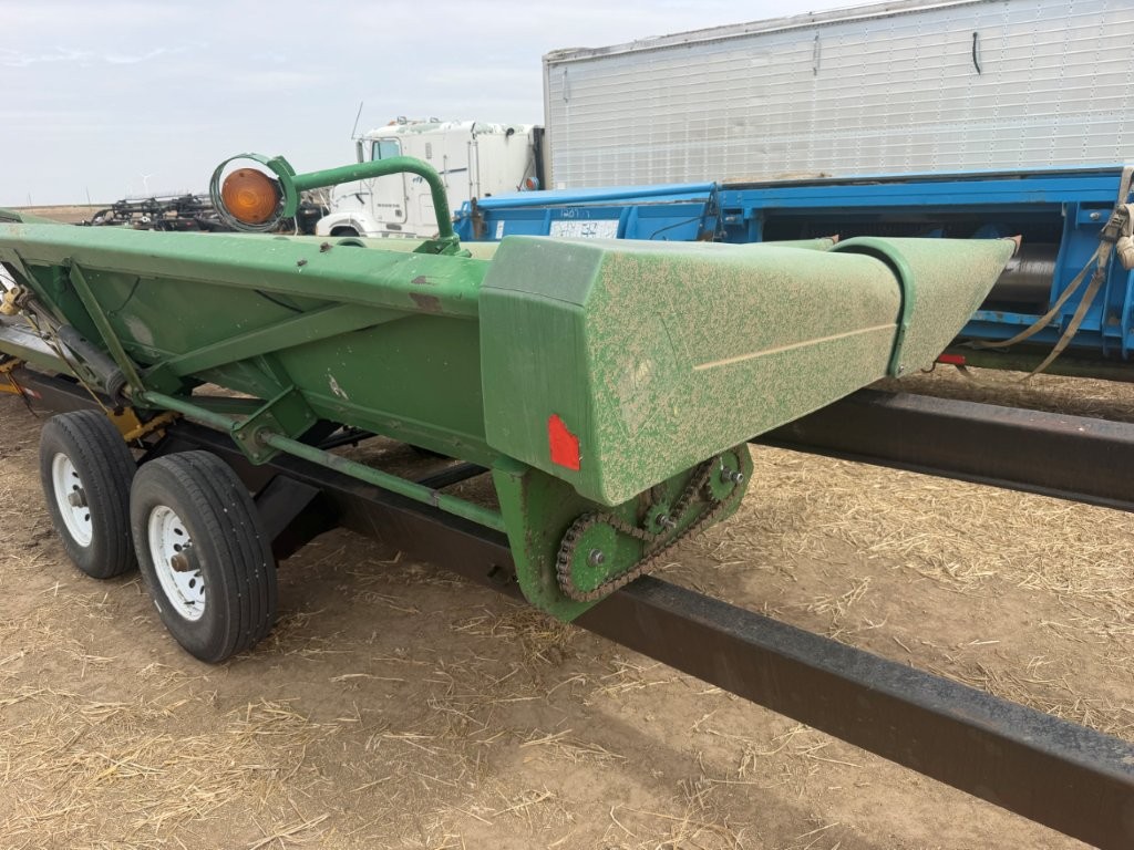 1998 John Deere 1293 Header Corn Head