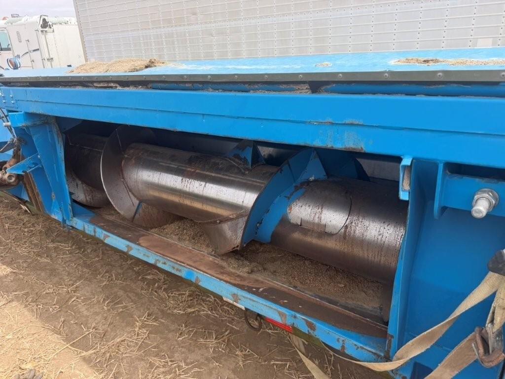 2012 Shelbourne CVS32 Header Stripper