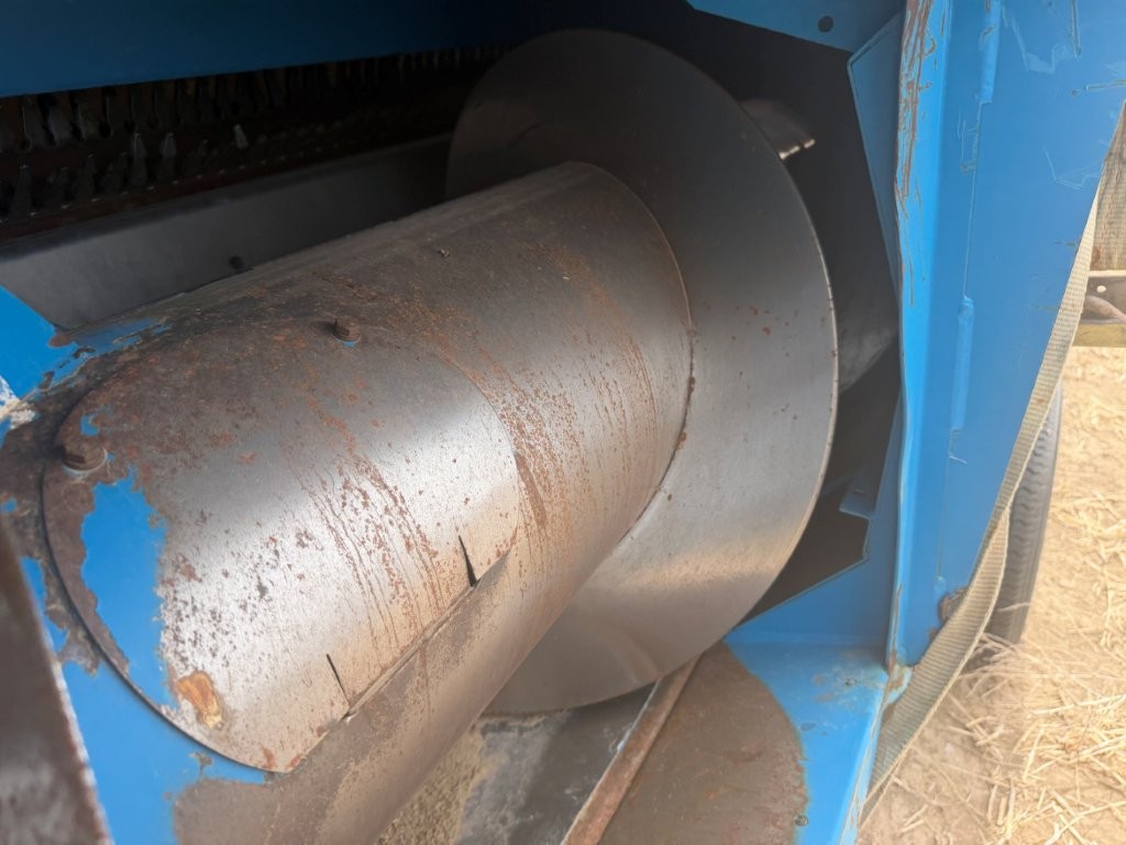 2012 Shelbourne CVS32 Header Stripper