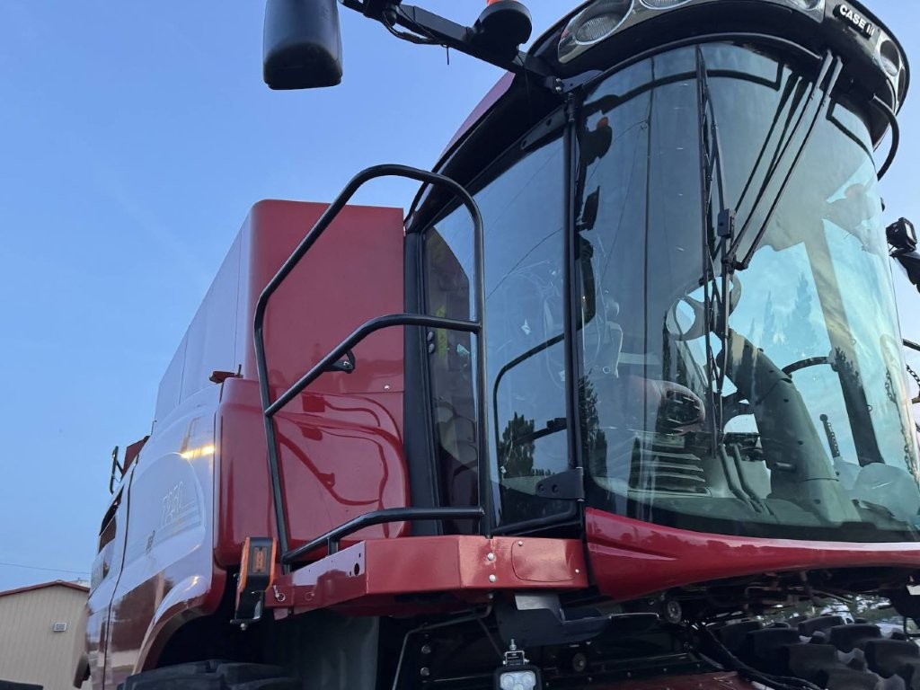 2023 Case IH AF7250 Combine