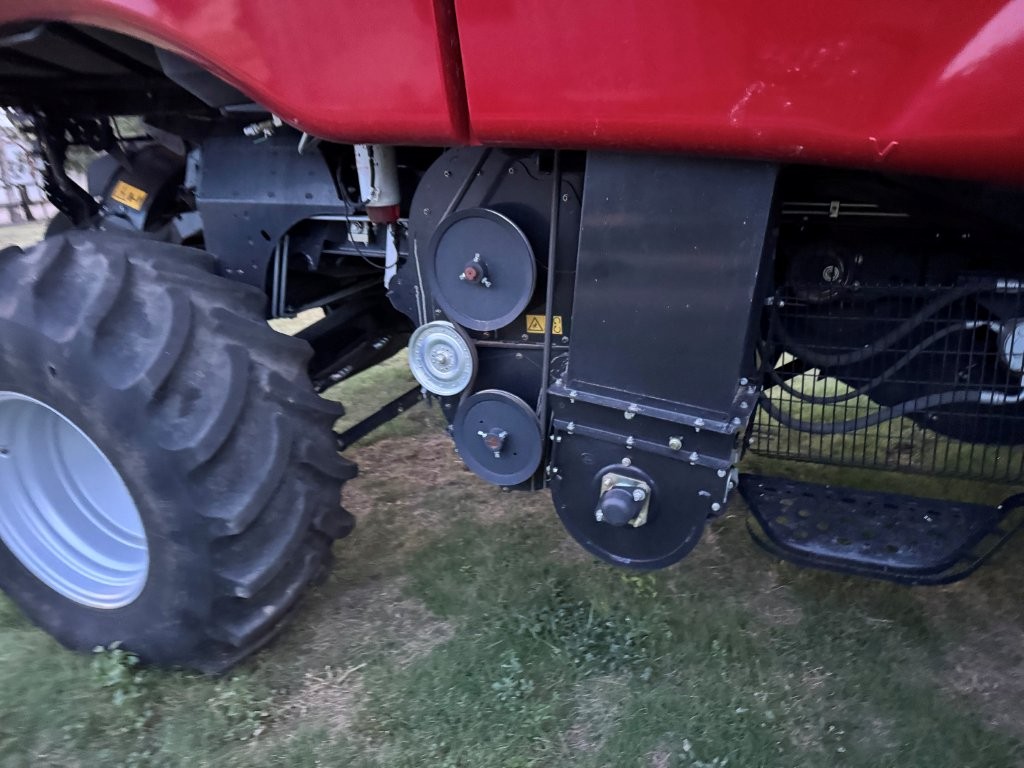 2023 Case IH AF7250 Combine
