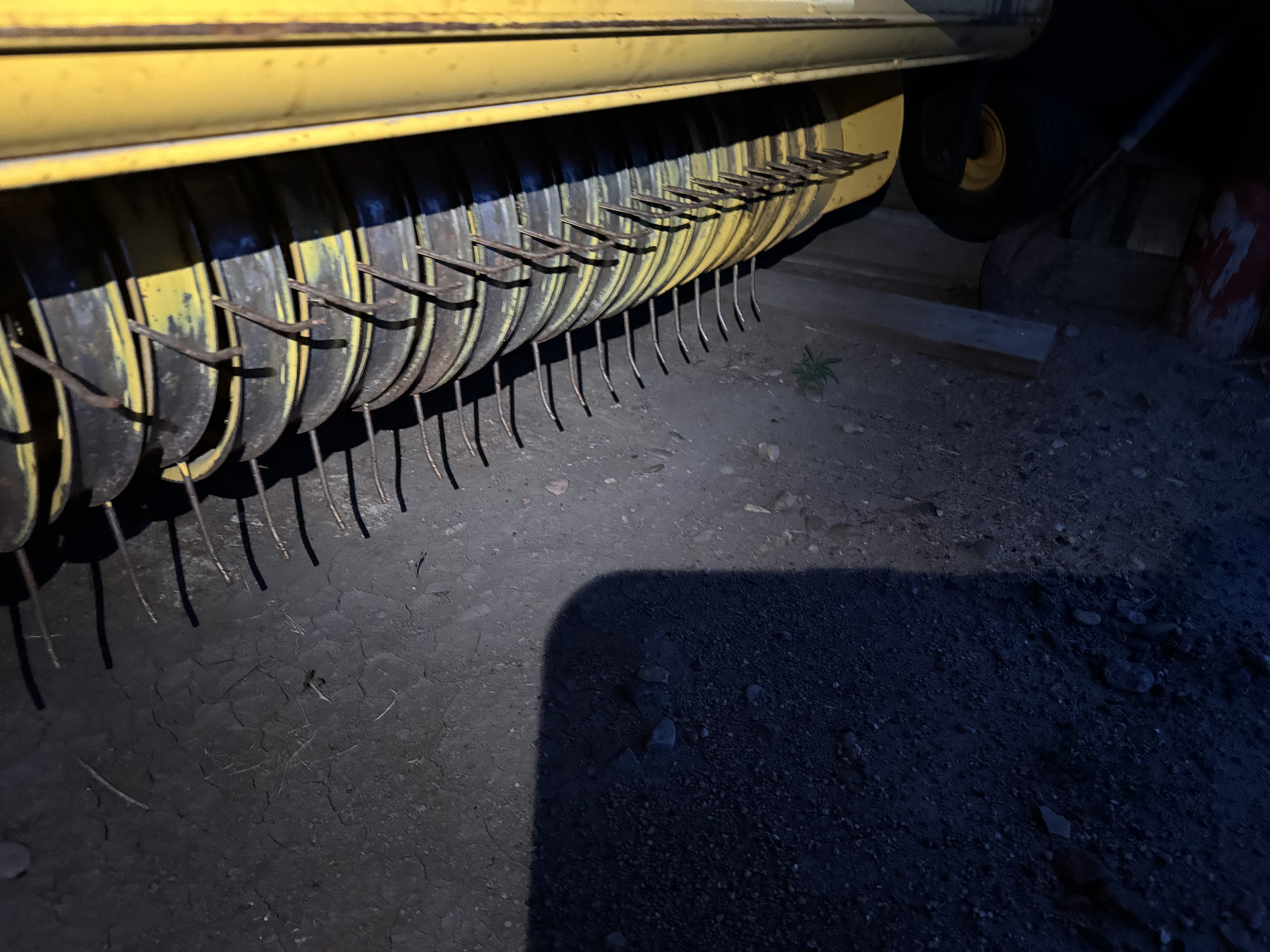 2023 New Holland 560 ROLLBELT Baler/Round