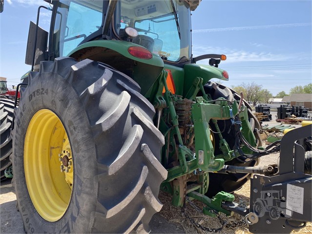 2013 John Deere 7230R Tractor