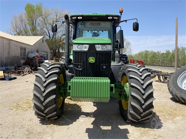 2013 John Deere 7230R Tractor