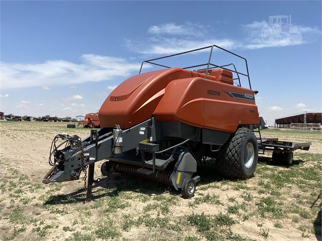 2007 AGCO 7444 Baler/Square