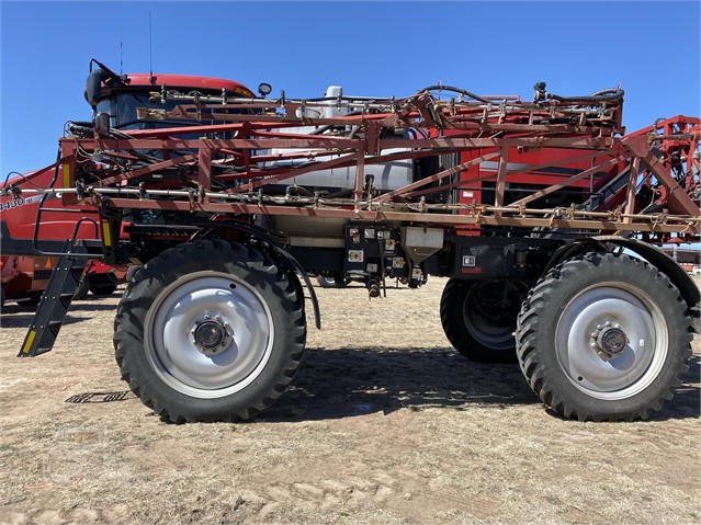 2014 Case IH PATRIOT 4430 Sprayer