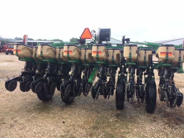 2015 Great Plains YP1625 Planter