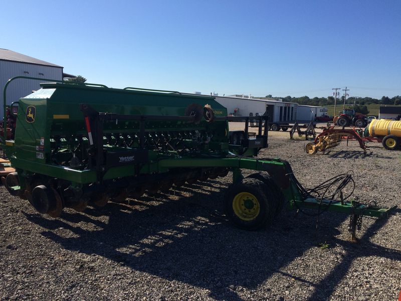 2003 John Deere 1590 Drill