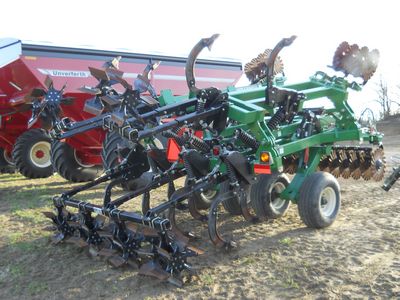 2012 Great Plains TCN5311 Coulter Chisel