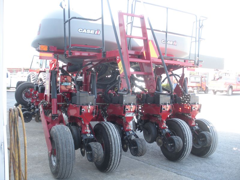 2015 Case IH 1255 Planter