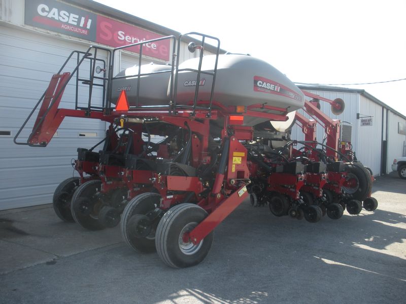 2015 Case IH 1255 Planter